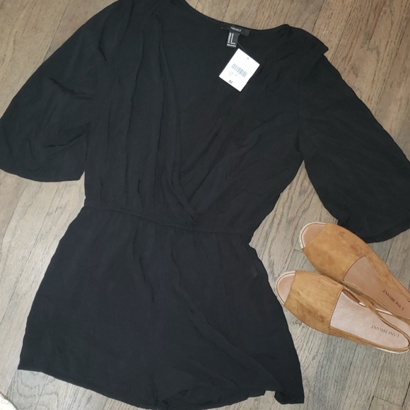 Forever 21 Pants - Forever 21 Deep V Neck 3/4 Flare Sleeve Romper